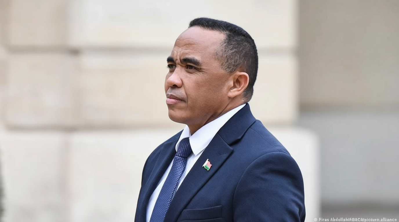 Madagascar strongman sacks government after just 5 months