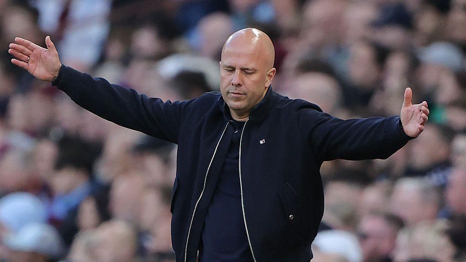 Liverpool sack head coach Slot and approach Iraola