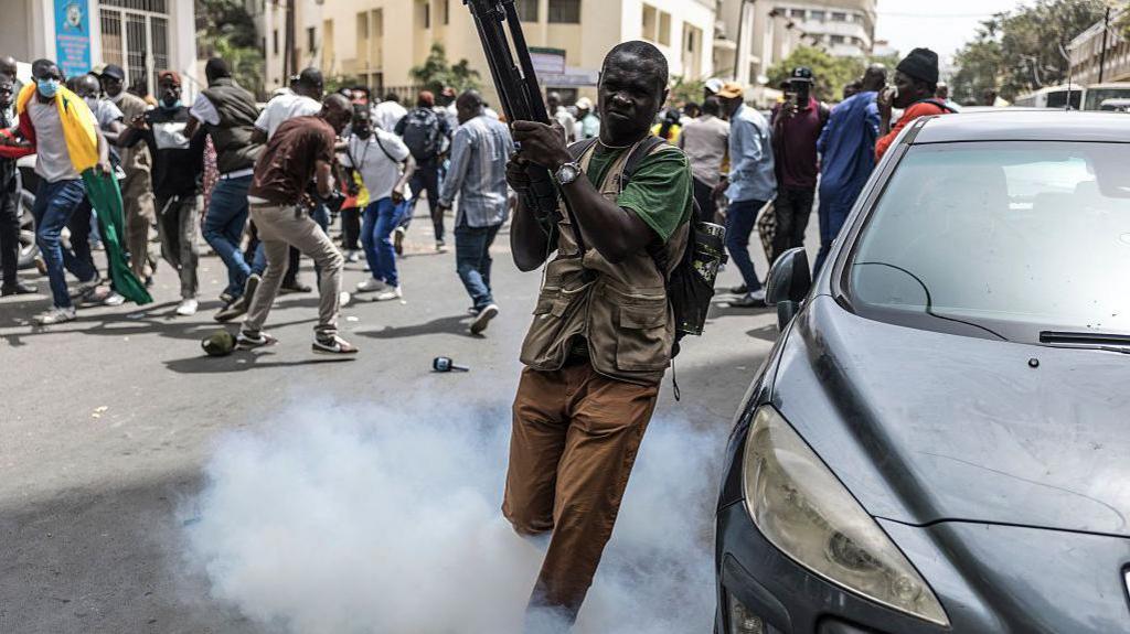 Senegalese MPs move to clip presidential powers as tensions mount