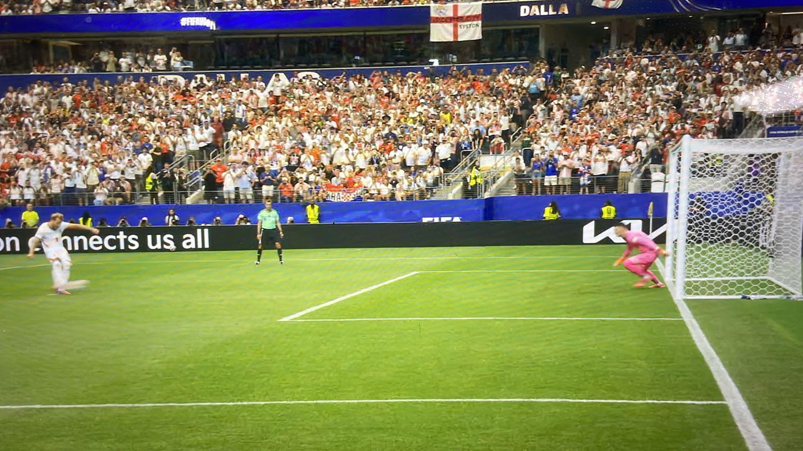 I knew stuttered run-up might get keeper off line – Kane