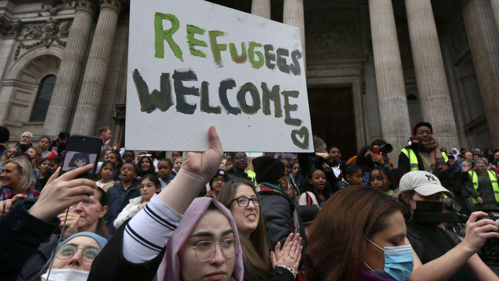 Mahmood announces new refugee sponsorship route into UK