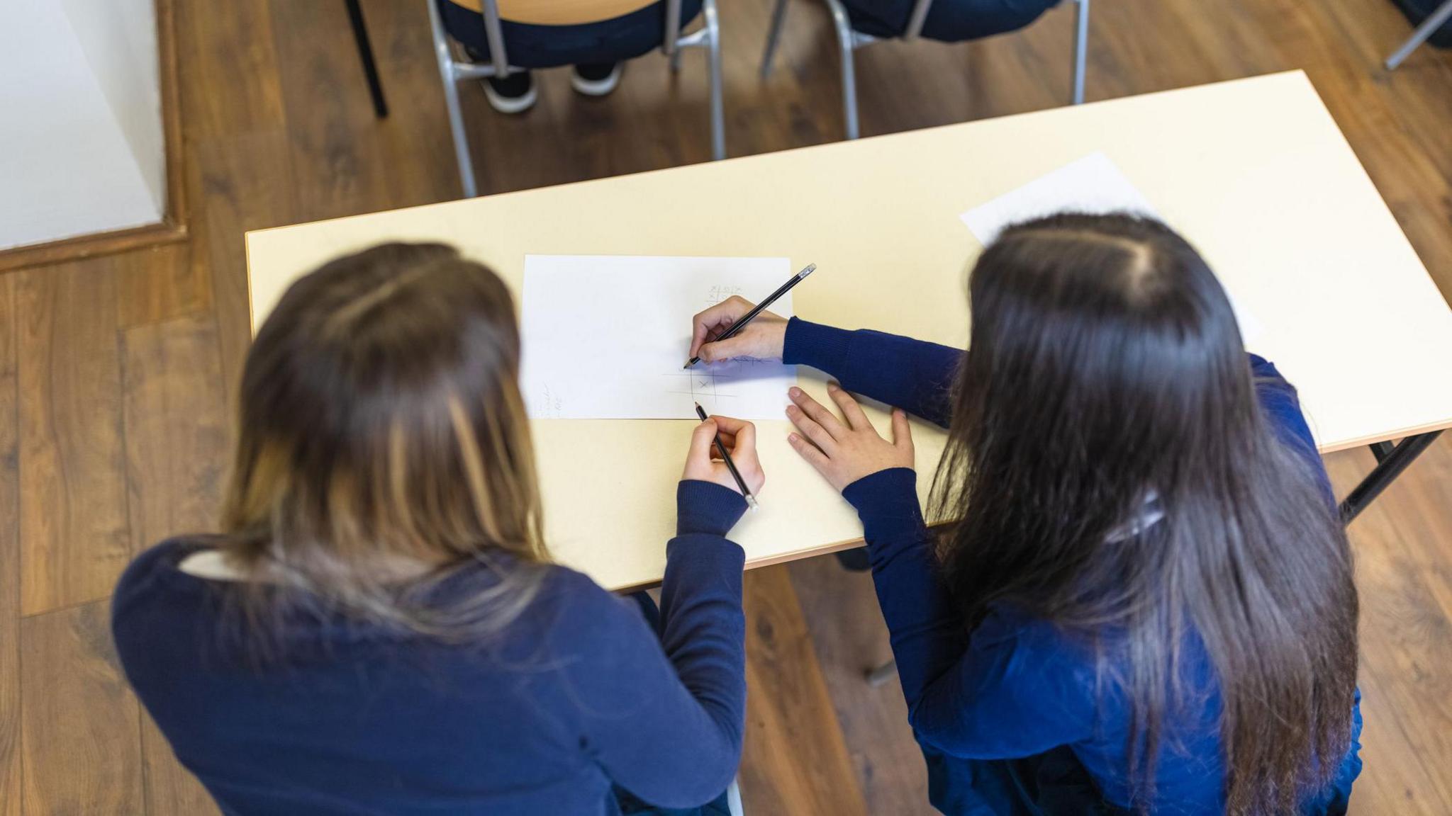 White working-class children failed by education system, says inquiry