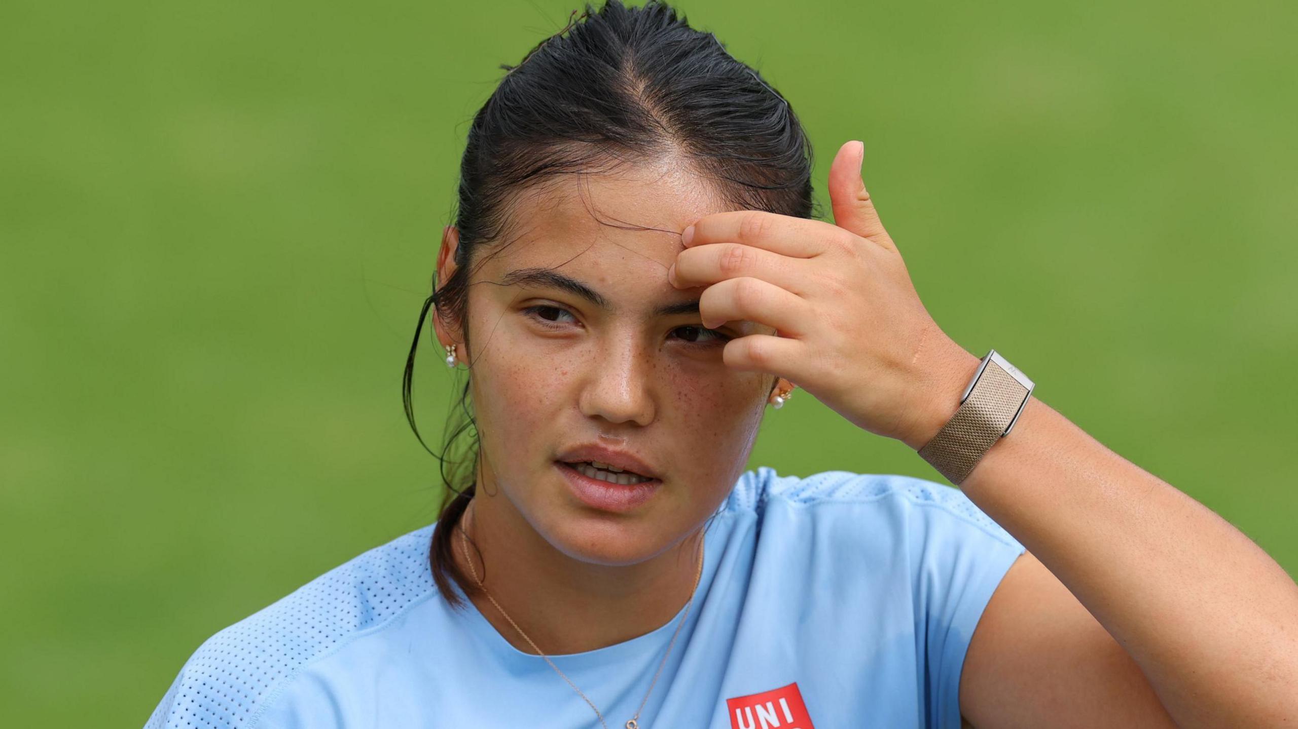 Raducanu ‘plans to play’ at Wimbledon despite injury setback