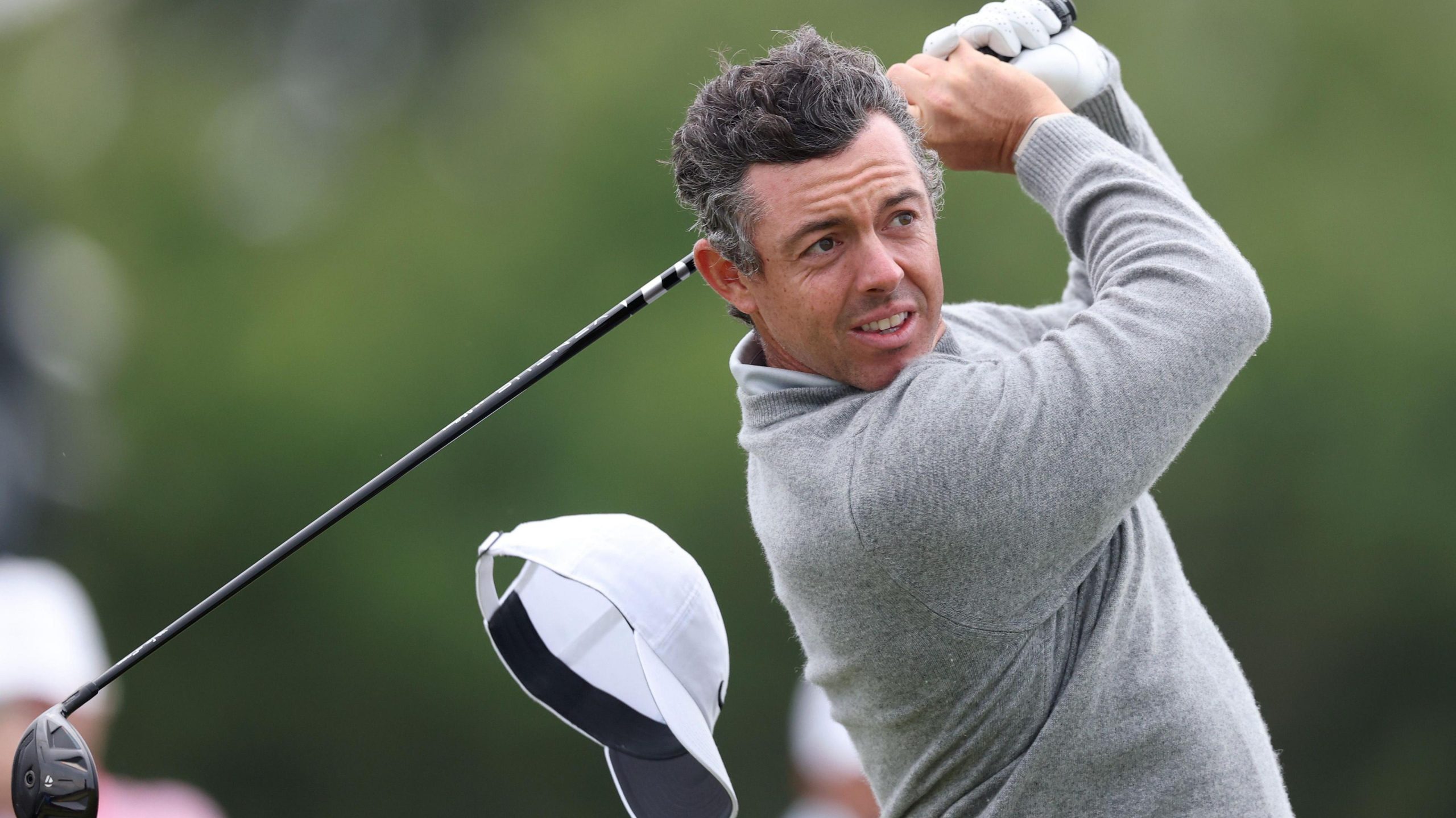 McIlroy starts strongly as Shinnecock bares its teeth
