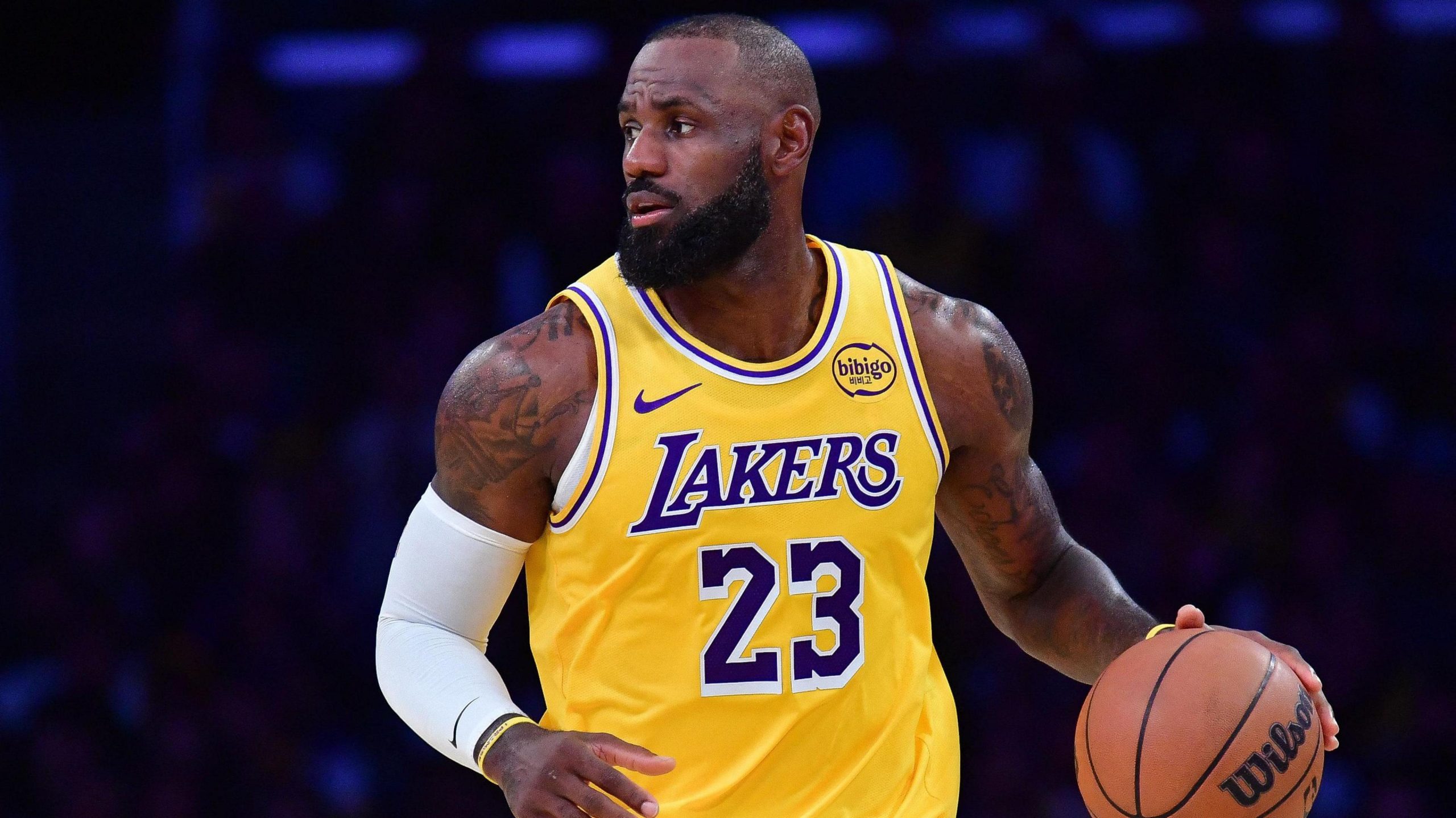 Basketball superstar James to leave LA Lakers
