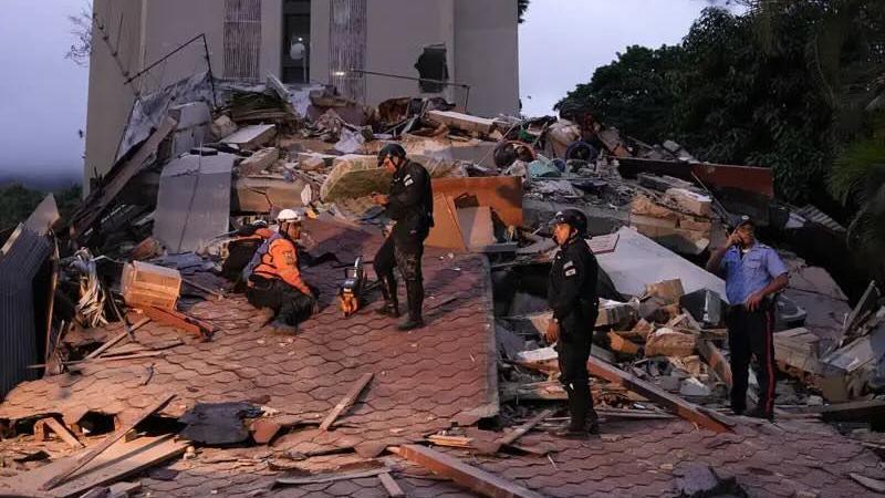 Rescuers search rubble for survivors as Venezuela earthquakes kill at least 235