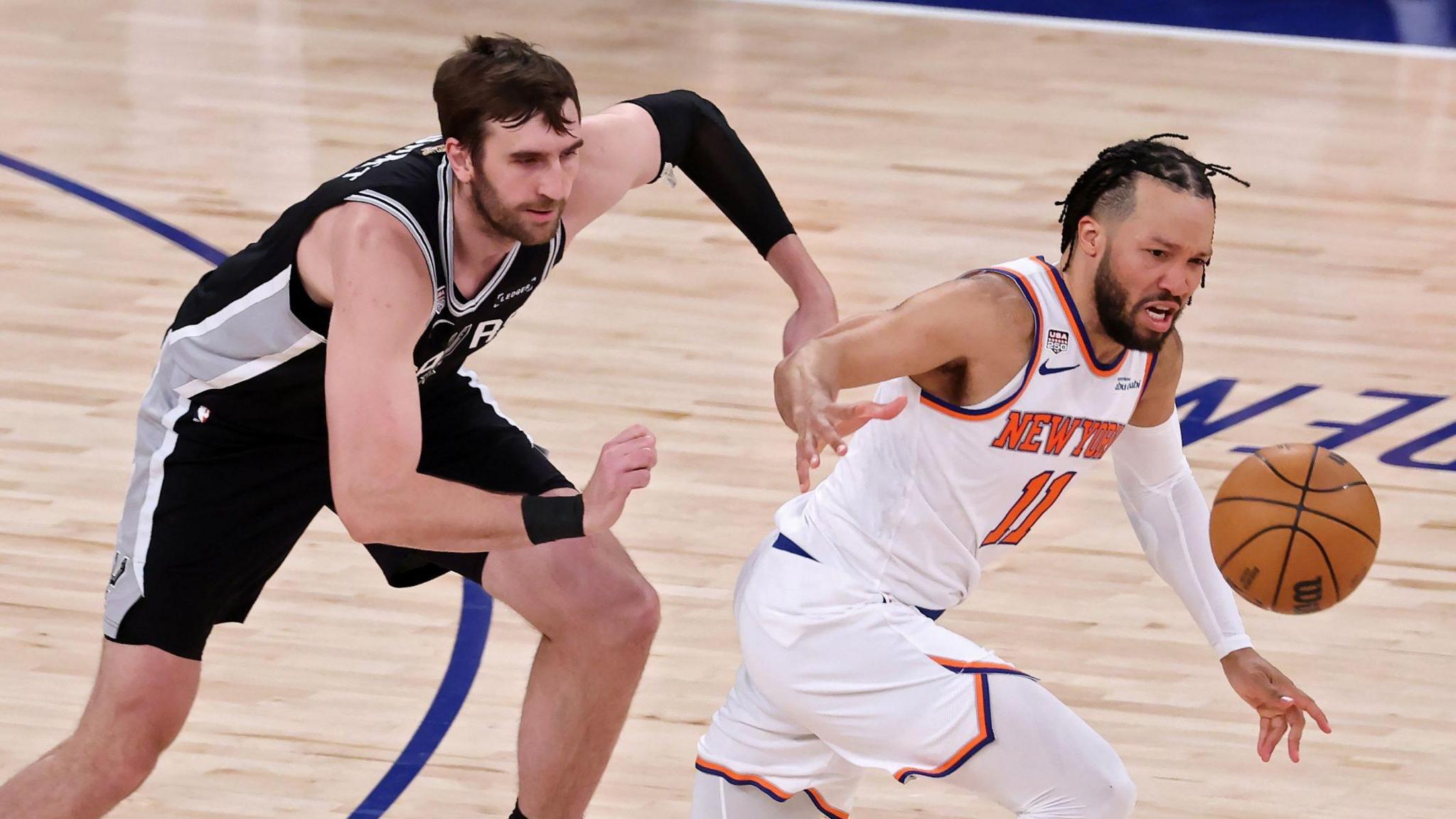 Knicks beat Spurs after record NBA Finals comeback