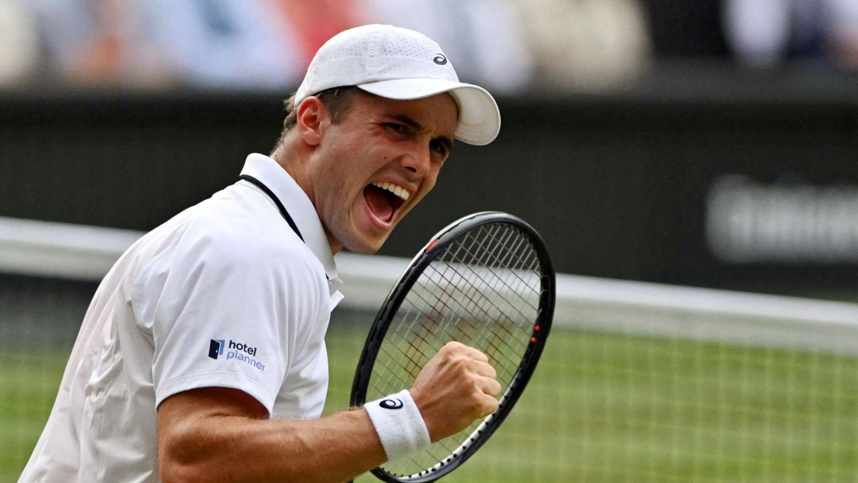 What must Fery do to become Wimbledon semi-finalist?