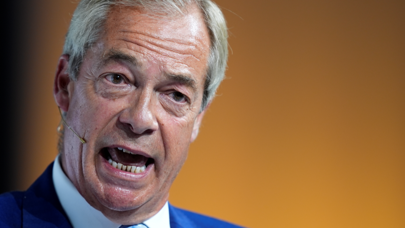 Why is Farage facing renewed scrutiny over his finances?