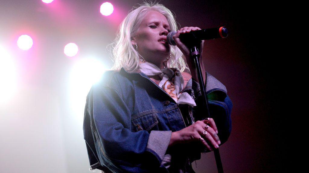 Party Rock Anthem singer Lauren Bennett dies aged 37