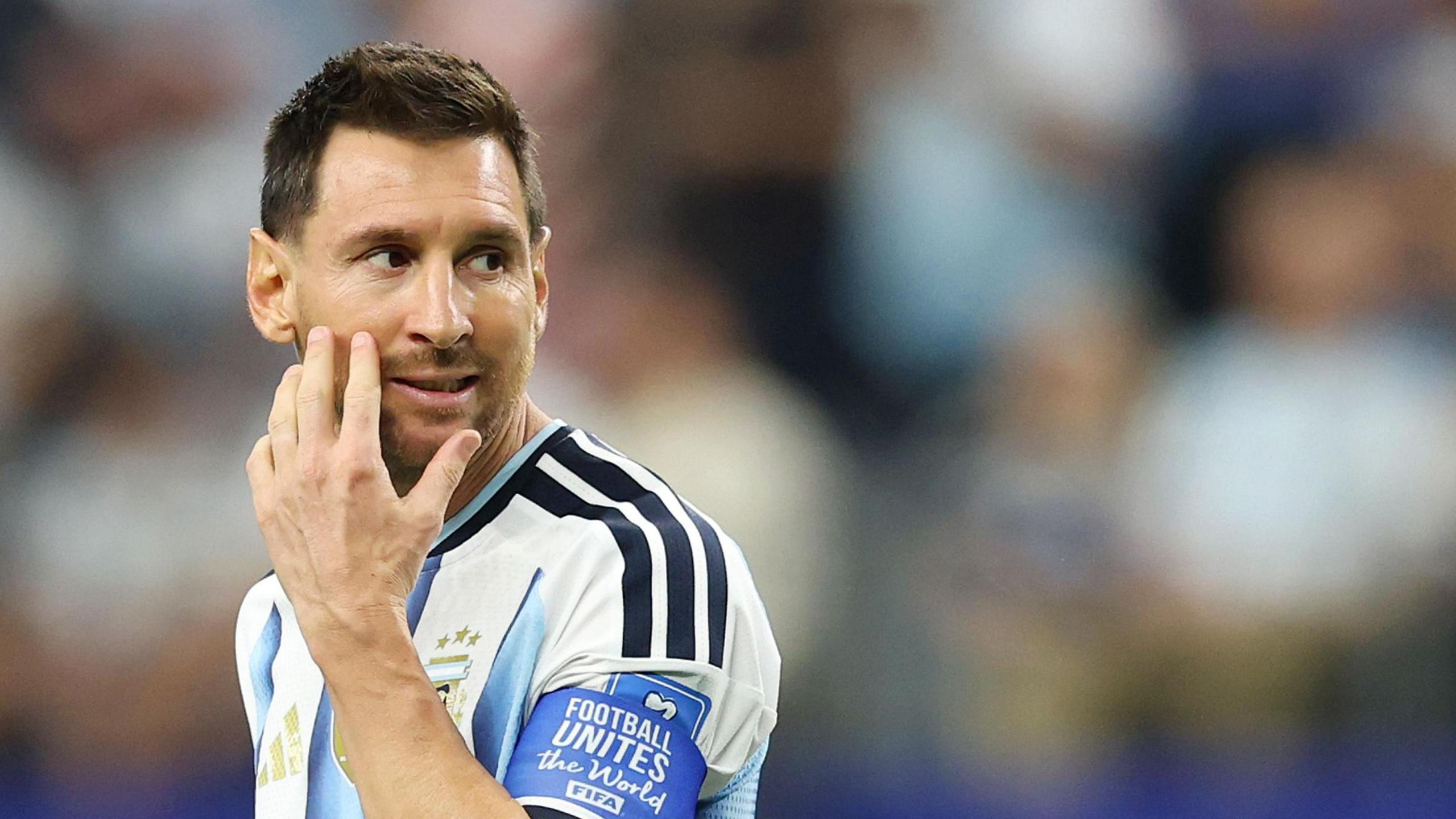 Should Argentina take Messi off penalties?