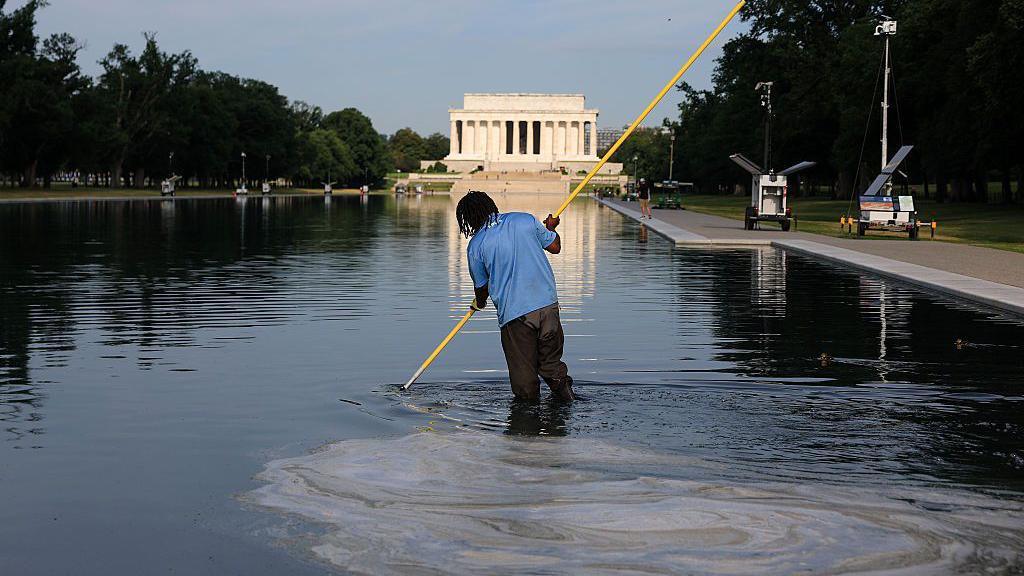 Former Olympian indicted for allegedly vandalising Washington Reflecting Pool