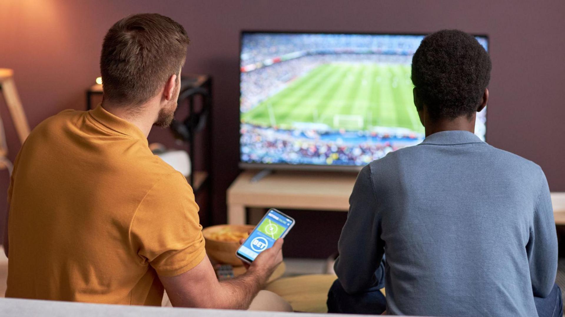 Online gamblers betting more than £1,000 to face new checks