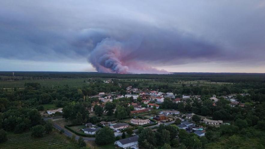 How ‘fire-generated thunderstorms’ make wildfires more deadly