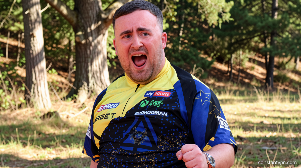 Littler throws nine-darter in superb Matchplay win